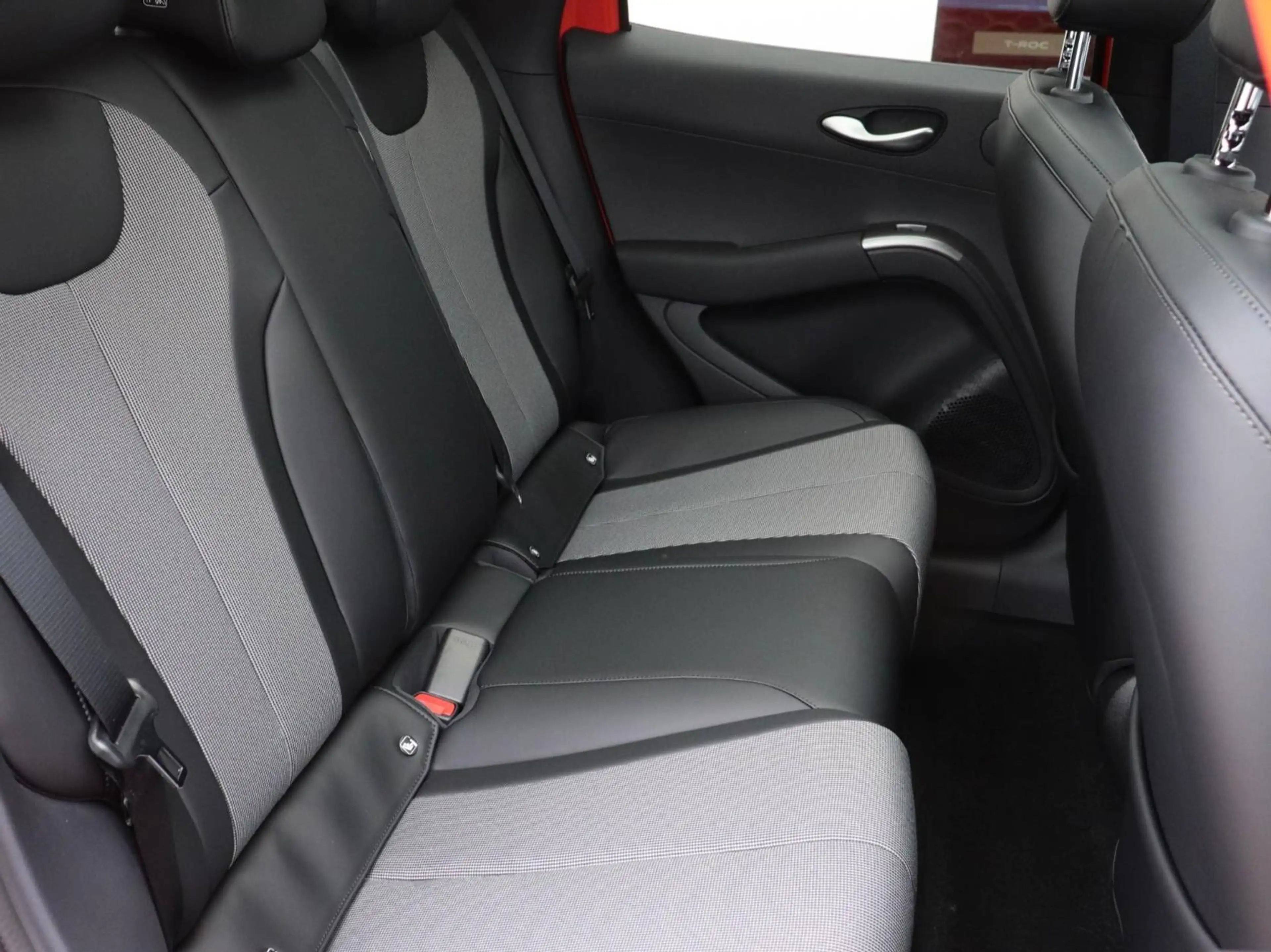 BYD Dolphin G 1.5L DM-i Comfort | Oxford White! | 105km elektris — photo 10