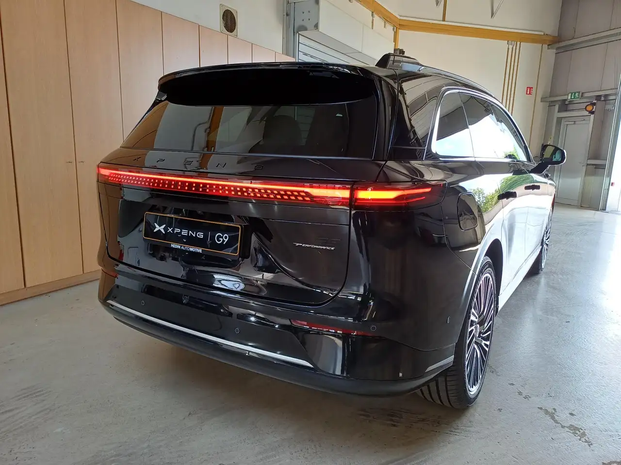 XPENG G9