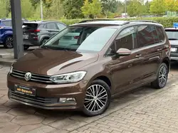 Volkswagen Touran Comfortline 7 Sitzer CarPlay Scheckheft - fotografija vozila