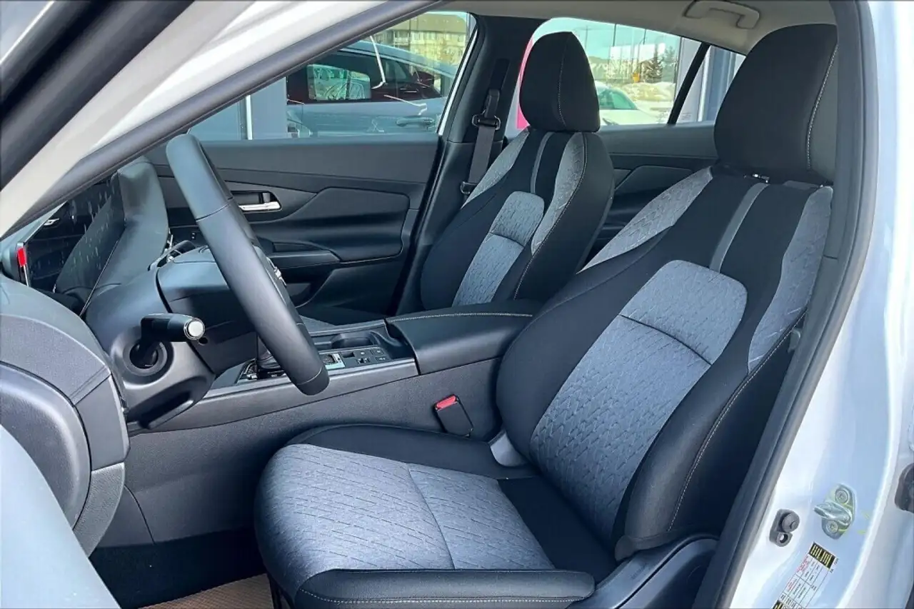 Nissan Sentra снимка Nissan Sentra