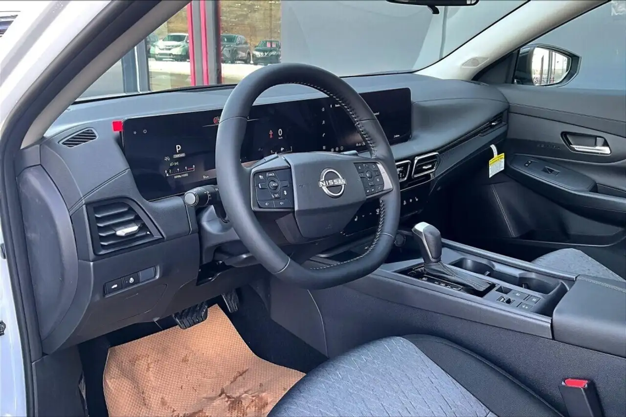 Nissan Sentra снимка Nissan Sentra