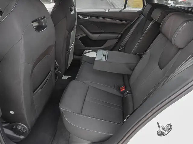 Skoda Octavia view 15