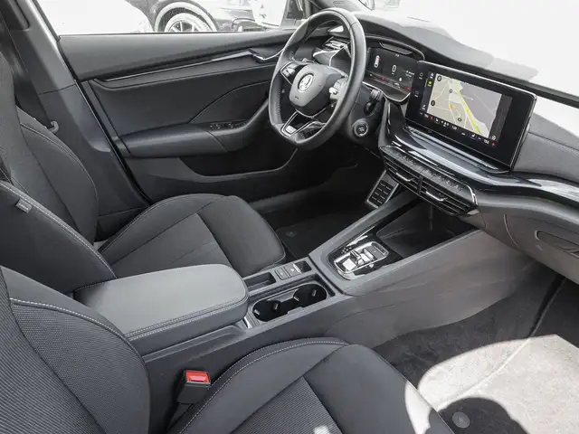 Skoda Octavia view 8