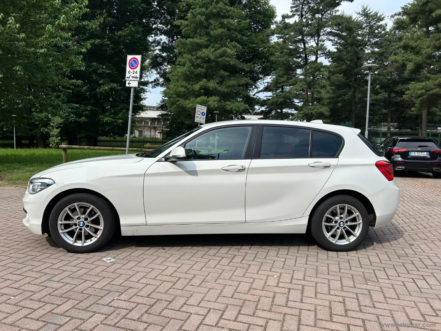 BMW 116 116d 5p. Advantage Weiß - 2