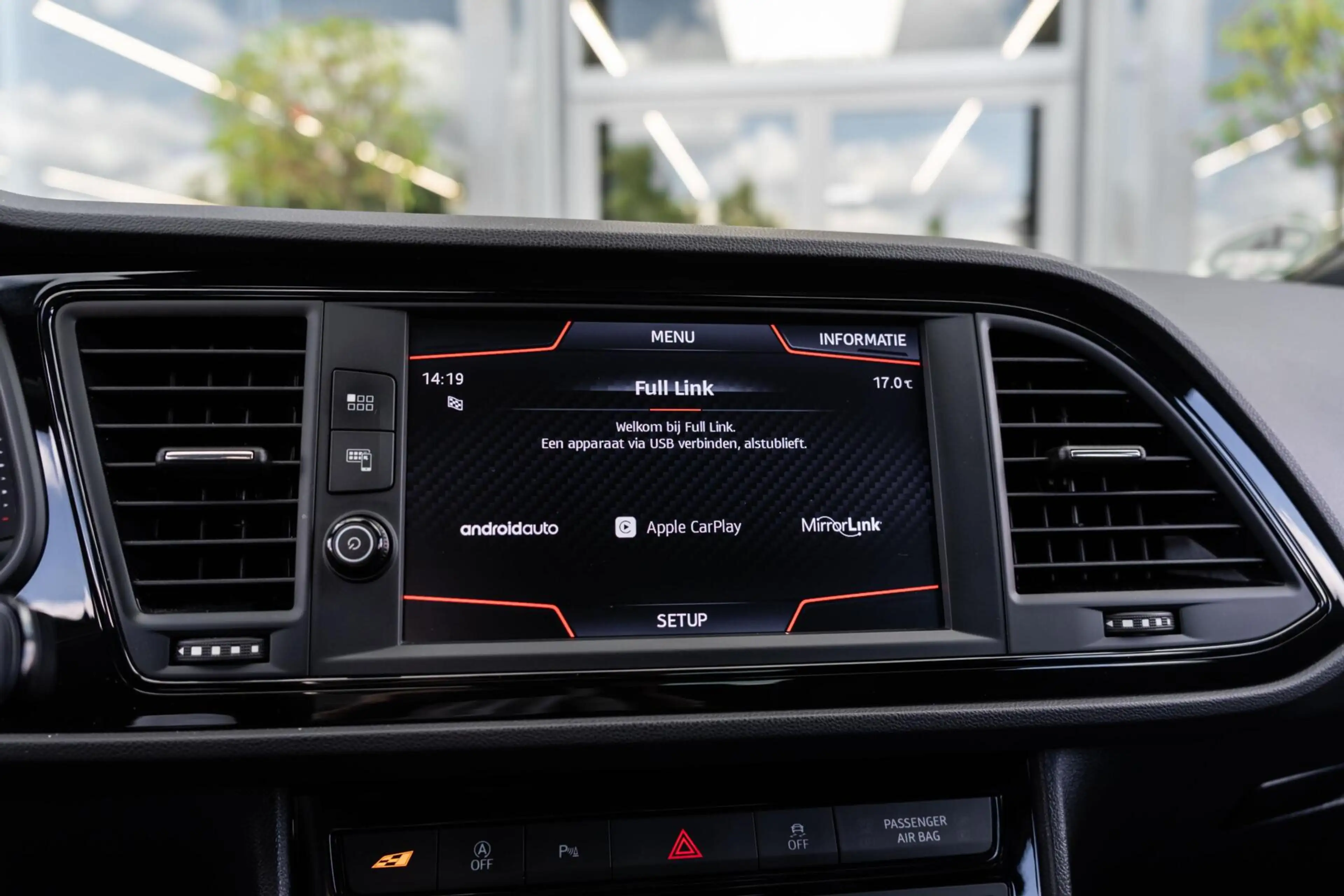 SEAT Leon 2.0 TSI CUPRA Ultimate Edition Pano Beats Carbon — photo 40