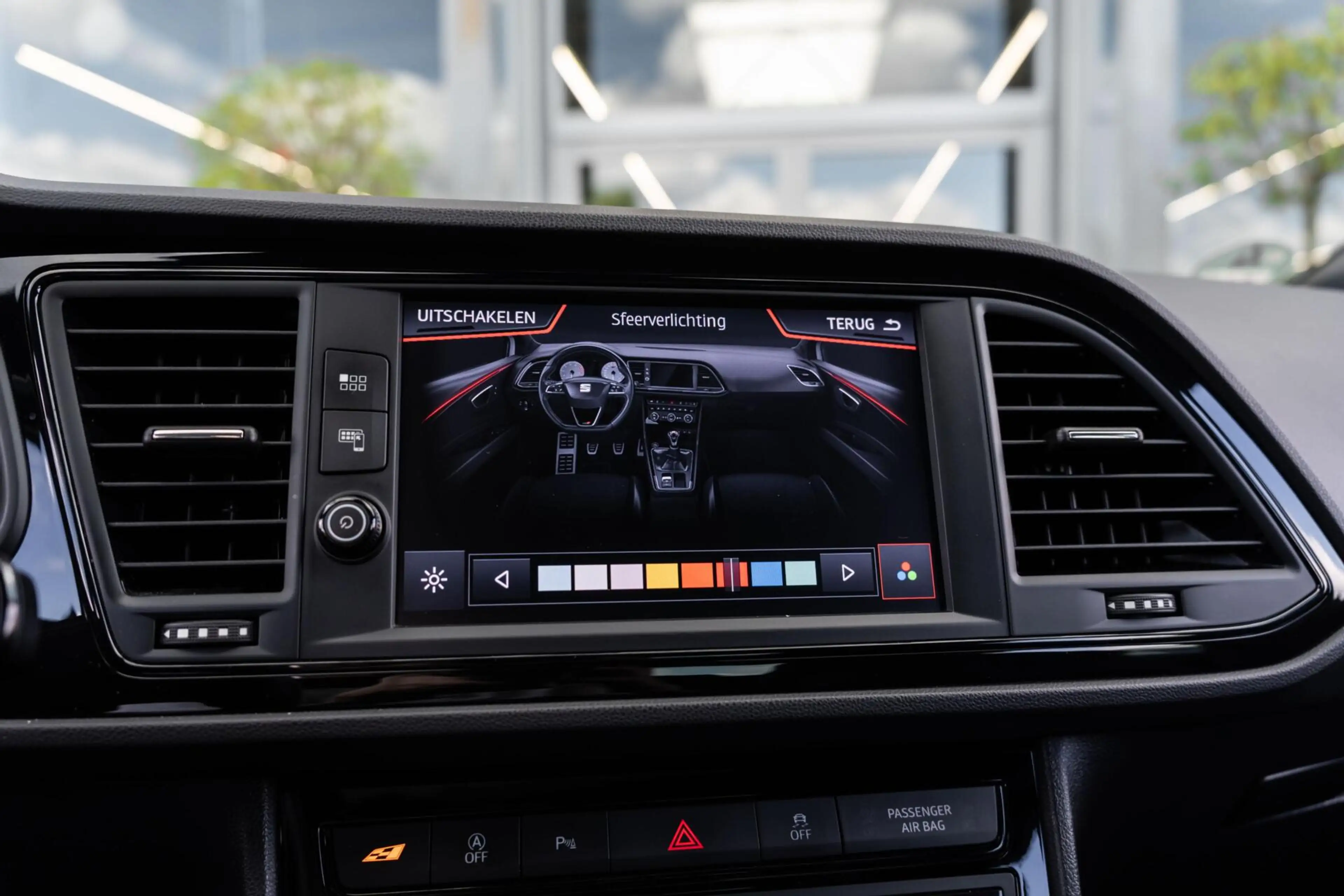 SEAT Leon 2.0 TSI CUPRA Ultimate Edition Pano Beats Carbon — photo 47