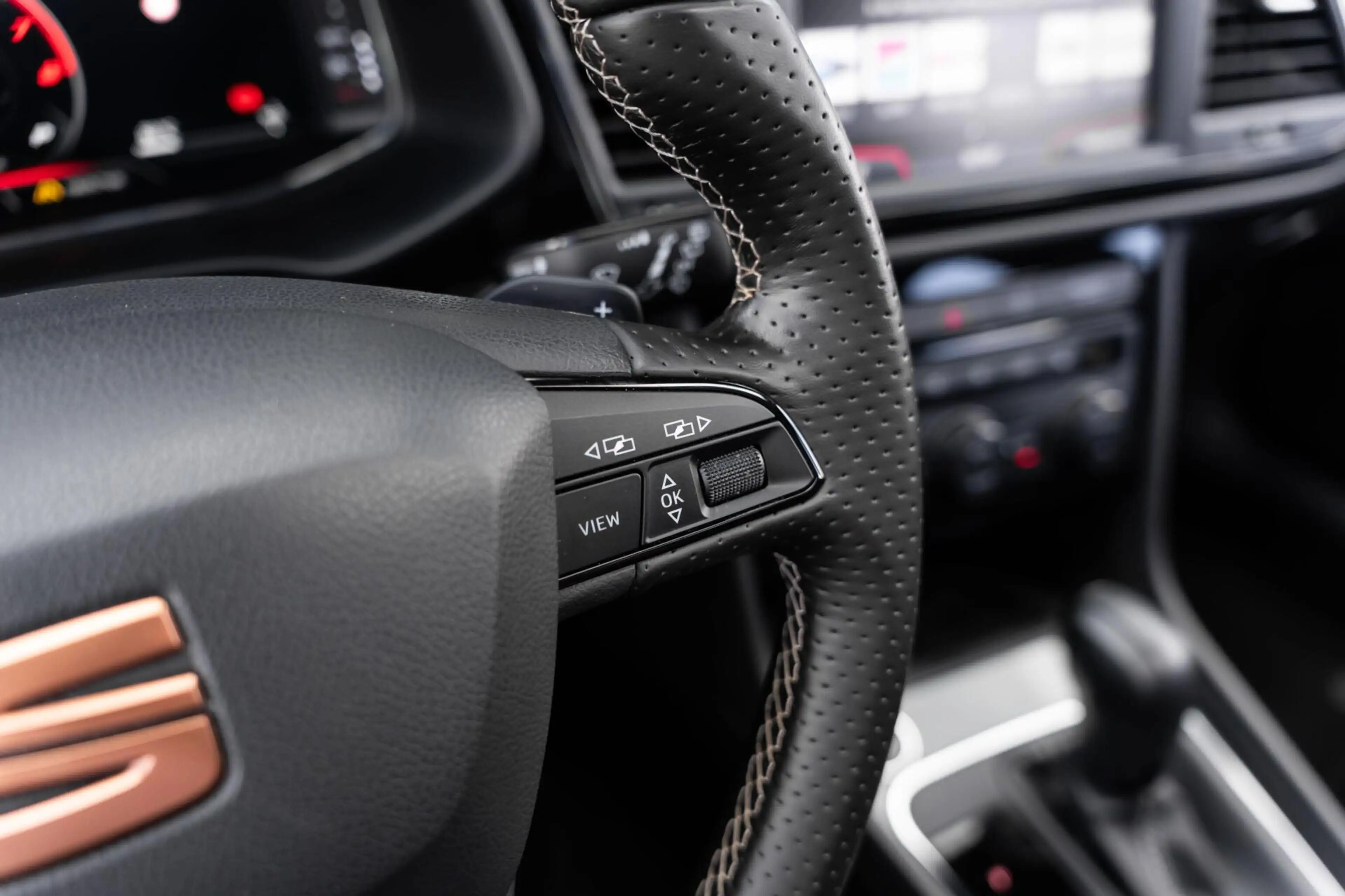 SEAT Leon 2.0 TSI CUPRA Ultimate Edition Pano Beats Carbon — photo 20