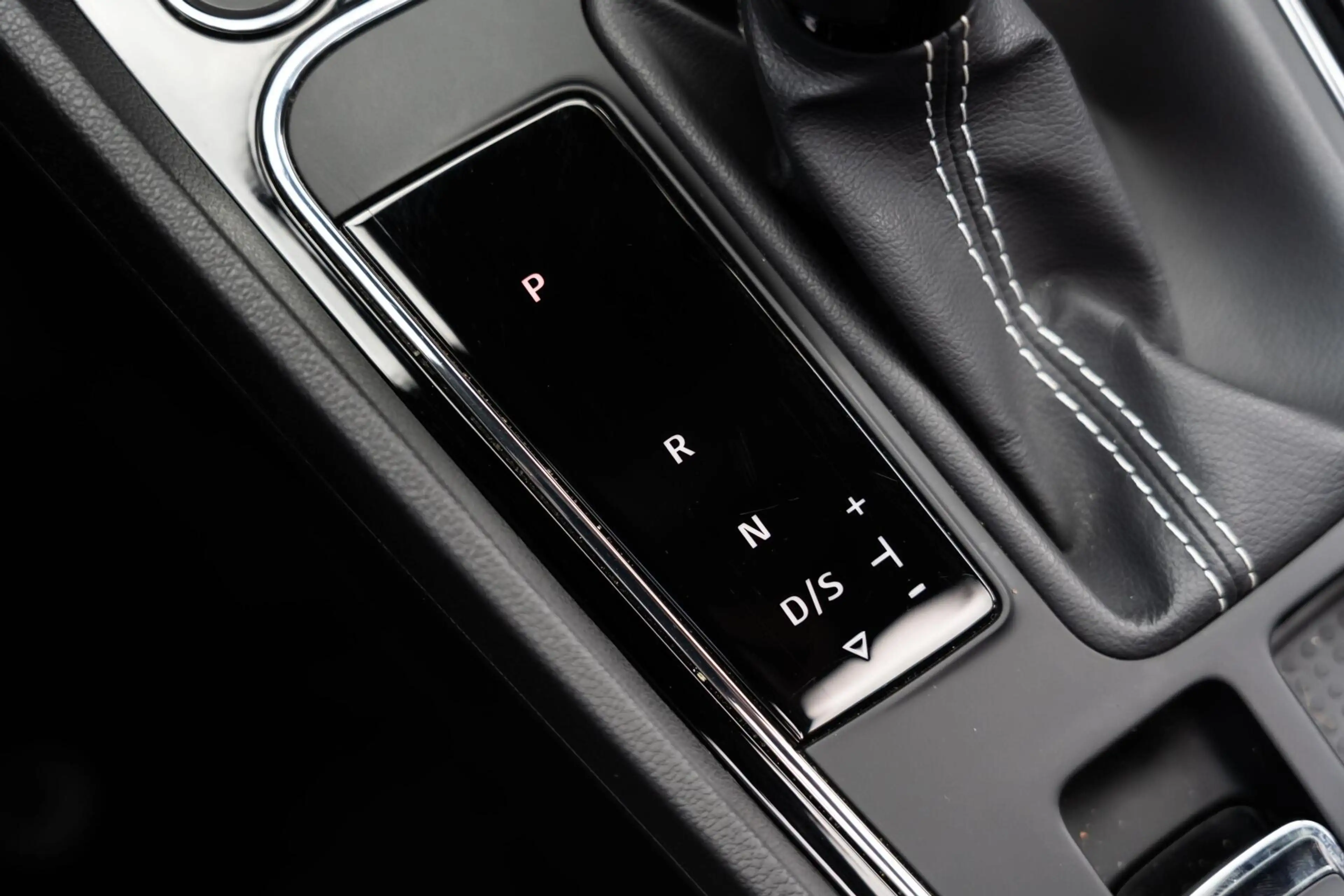 SEAT Leon 2.0 TSI CUPRA Ultimate Edition Pano Beats Carbon — photo 35