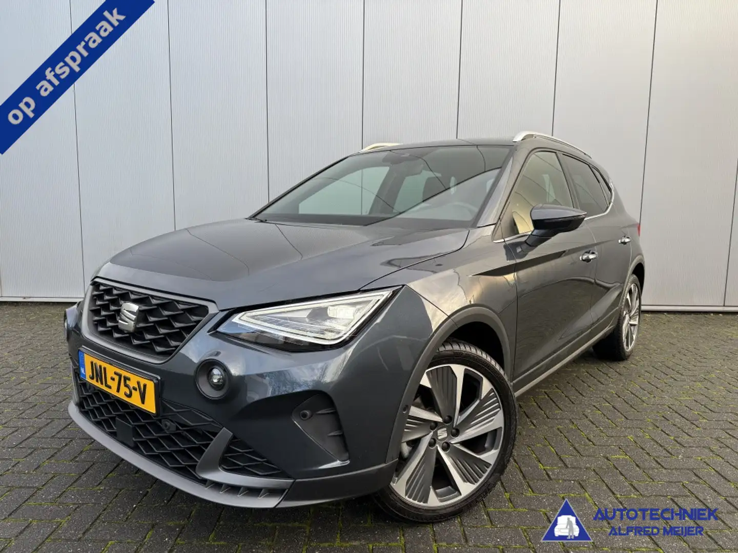 SEAT Arona 1.0 EcoTSI FR EINDEJAARSAANBIEDING Business Intens Gris - 1