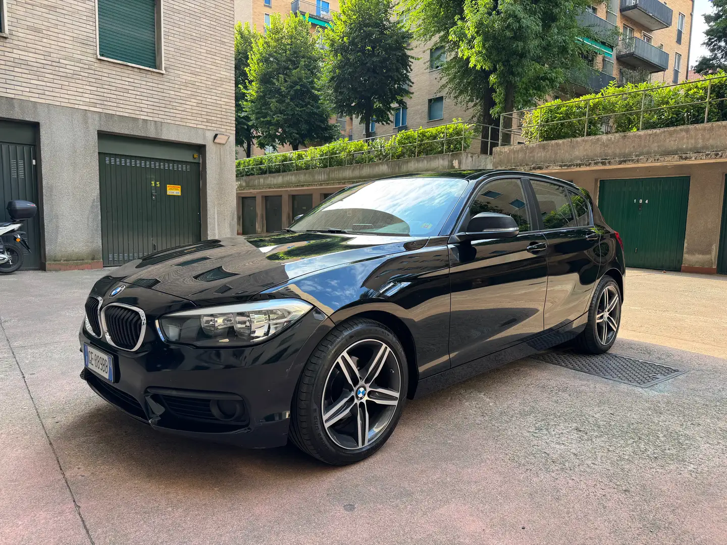 BMW 118 118i Advantage 5p Nero - 2