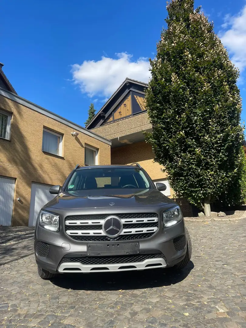 Mercedes-Benz GLC 43 AMG 1 Hand. GLB 200d Automatik Super Top Zustand Grau - 1