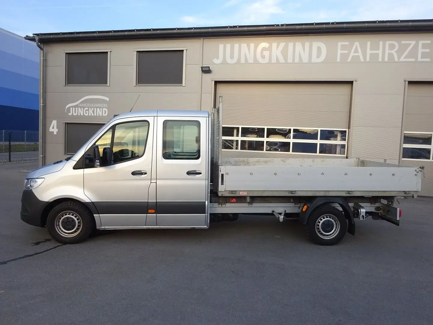 Mercedes-Benz Sprinter 319 CDI DoKa Maxi Kipper AHK 2,8t Silber - 1