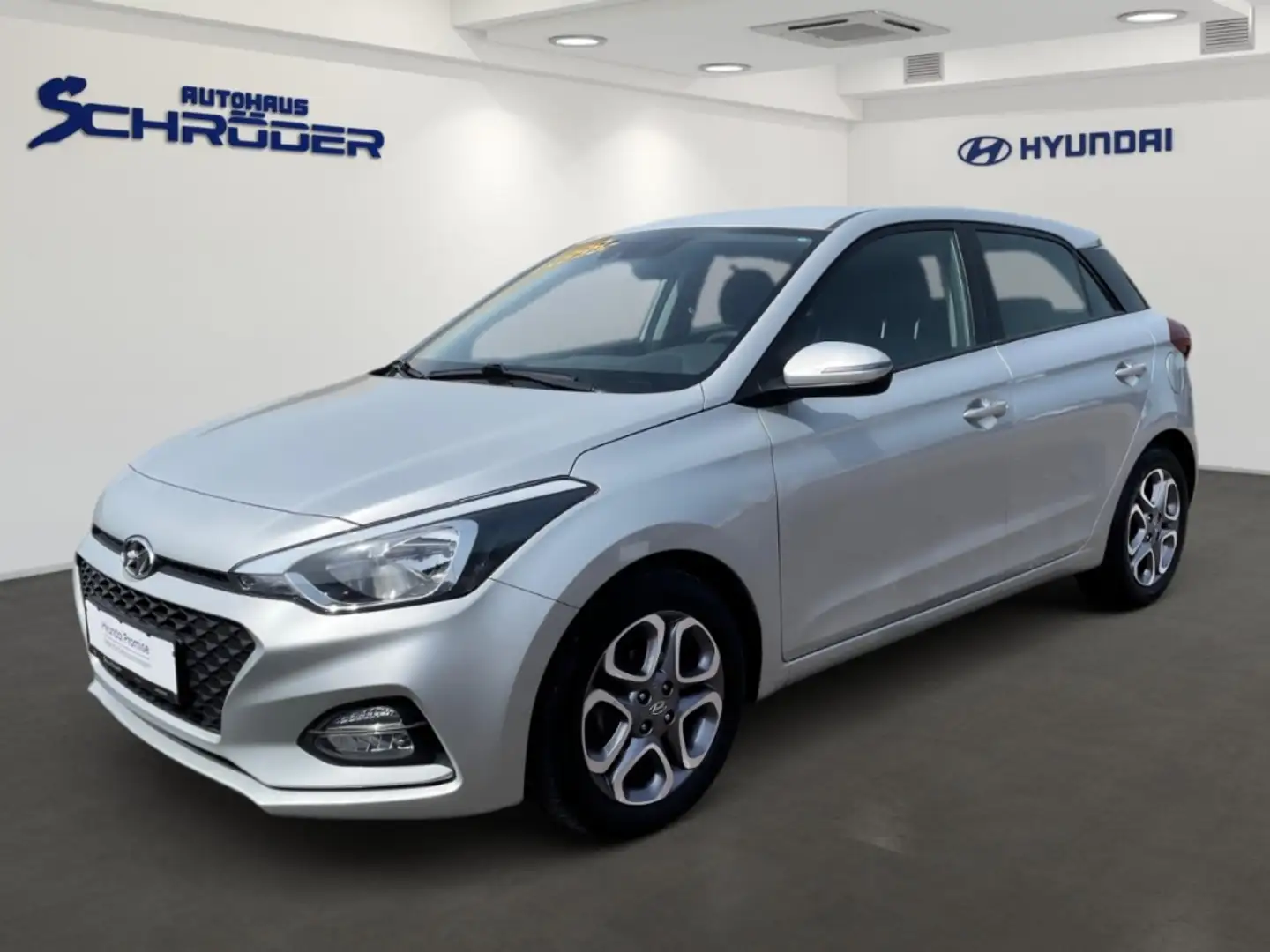 Hyundai i20 1.2 Trend Klimaanlage Sitzheizung Silber - 1