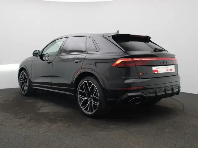 Audi RSQ8 view 5