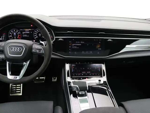 Audi RSQ8 view 12