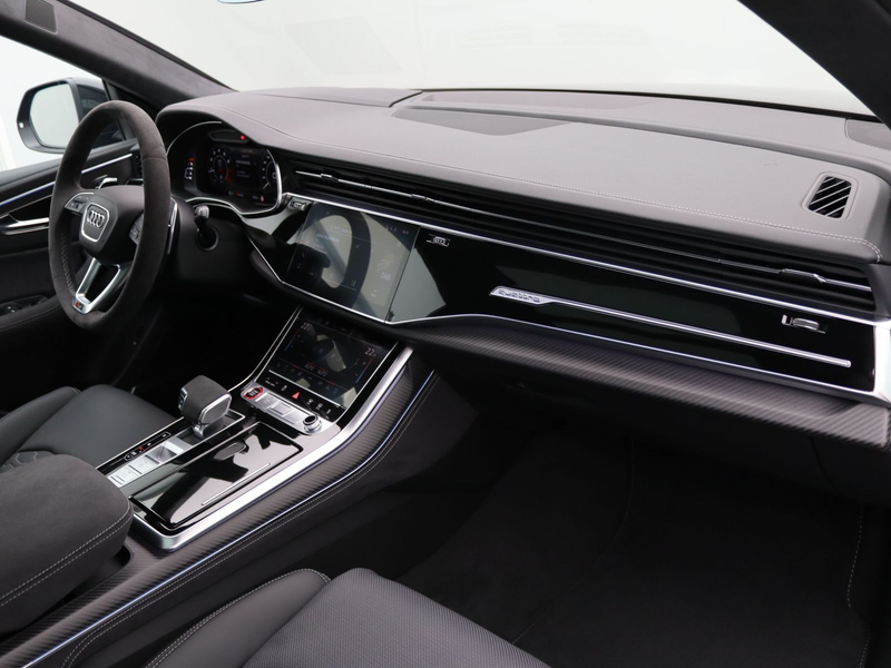 Audi RS Q8 TFSI quattro / Standh, Pano, Laser, AHK — photo 8