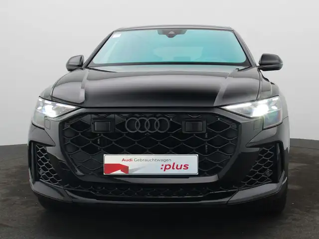 Audi RSQ8 view 3