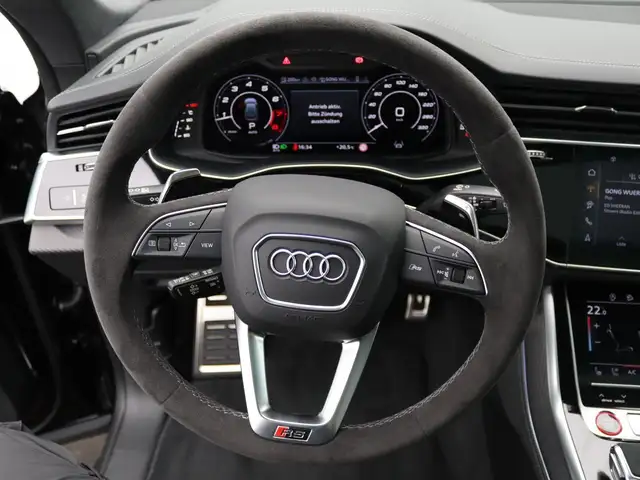 Audi RS Q8 view 15