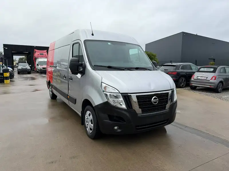 Nissan Interstar