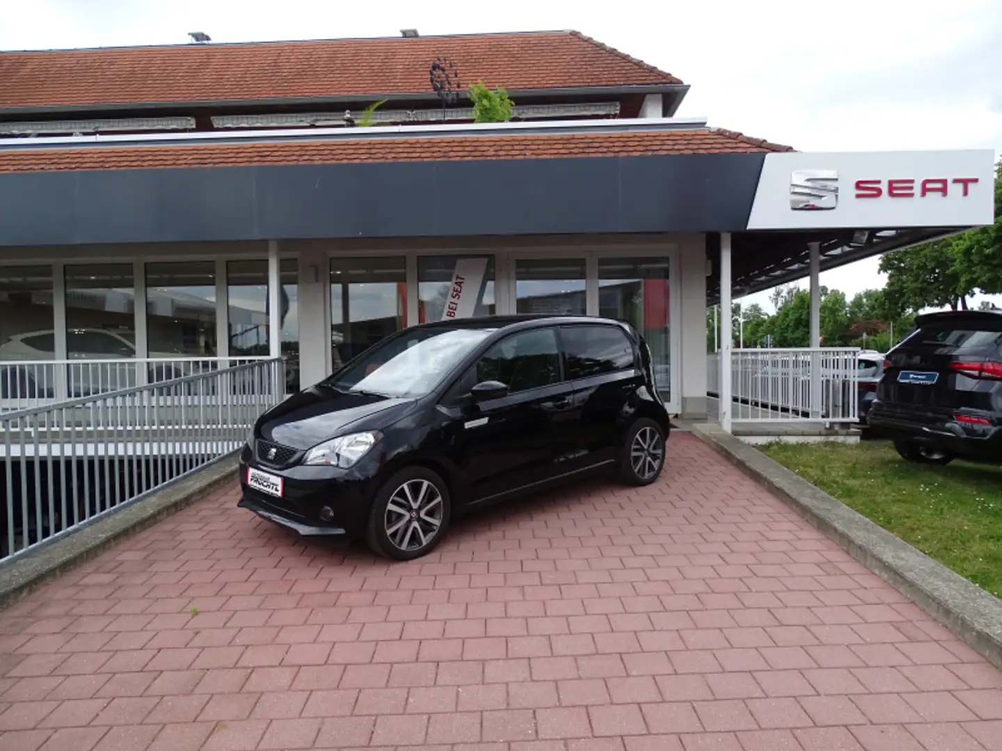 SEAT Mii Mii electric PSM Plus Automatik 83PS Sitzheizung P Schwarz - 1