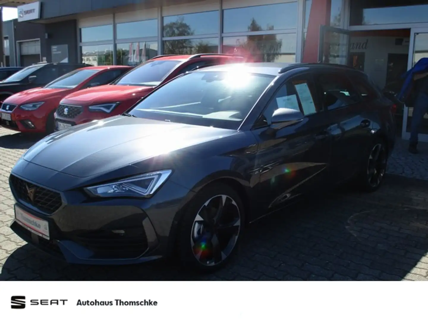 CUPRA Leon Leon Sportstourer 1.5 eTSI Grau - 1