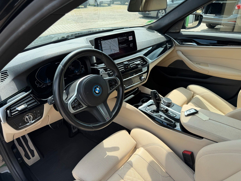 BMW 530 e Limousine*M Sport*LED*Harman/kardon*20"Alu — photo 10