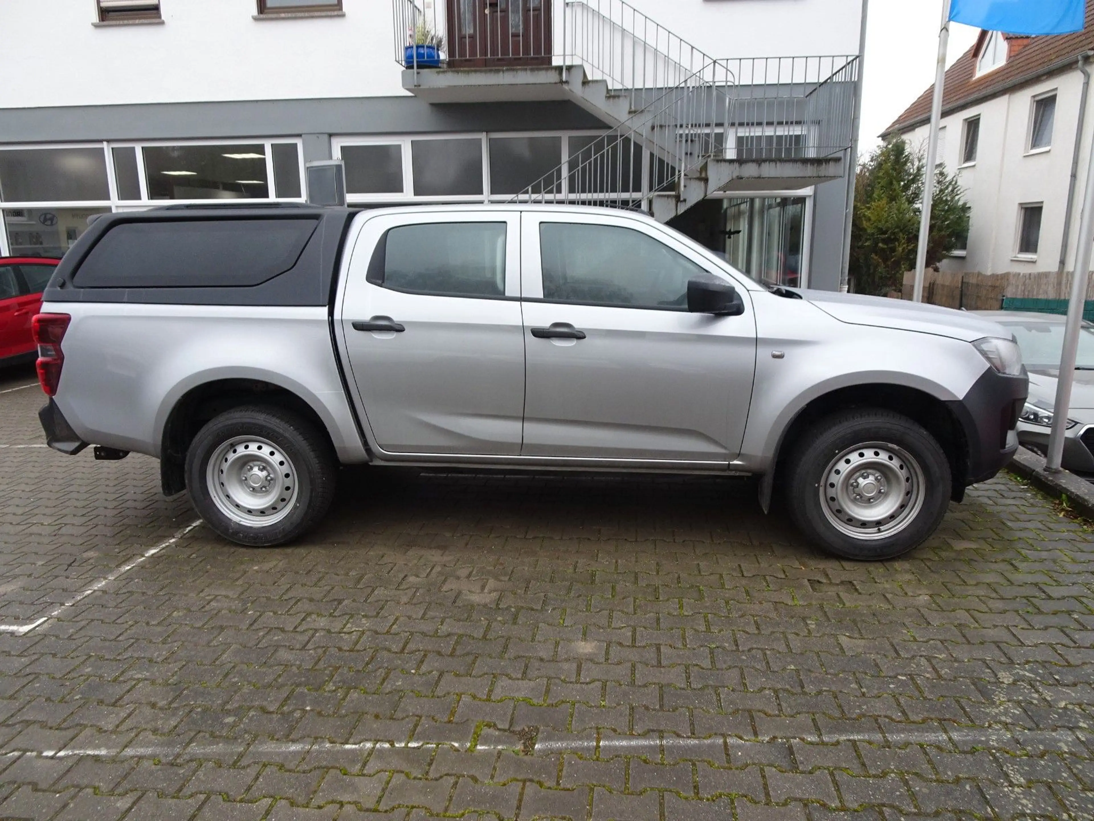 Isuzu D-Max Double Cab "L", Hardtop, AHK usw. — photo 6