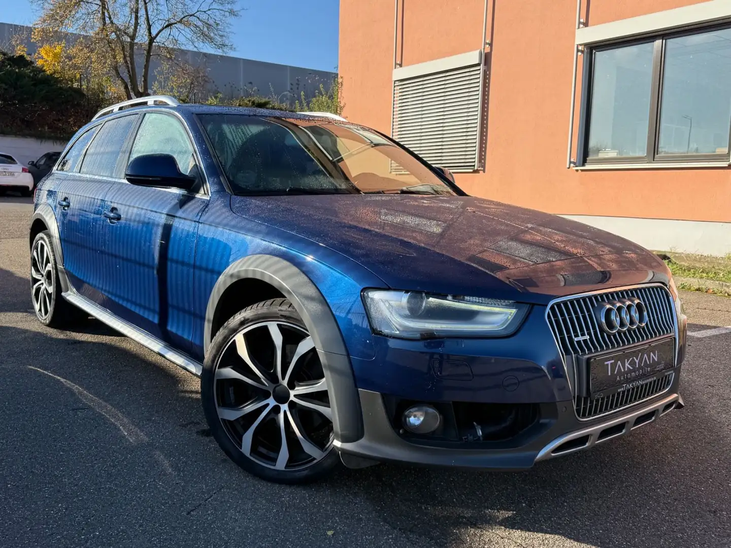 Audi A4 allroad quattro 3.0 TDI / NAVI / XENON / PANO Blau - 1