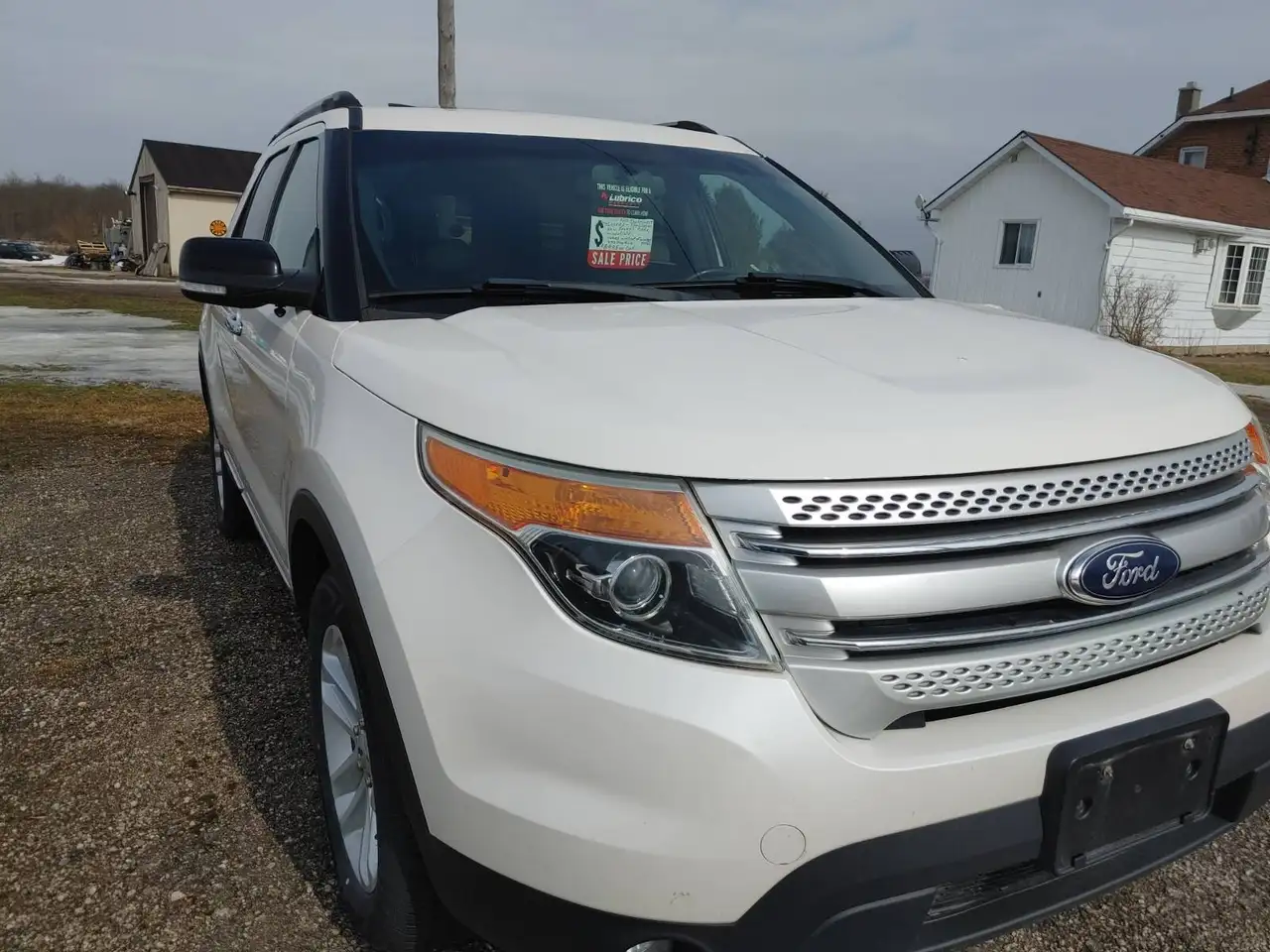 Ford Explorer снимка Ford Explorer