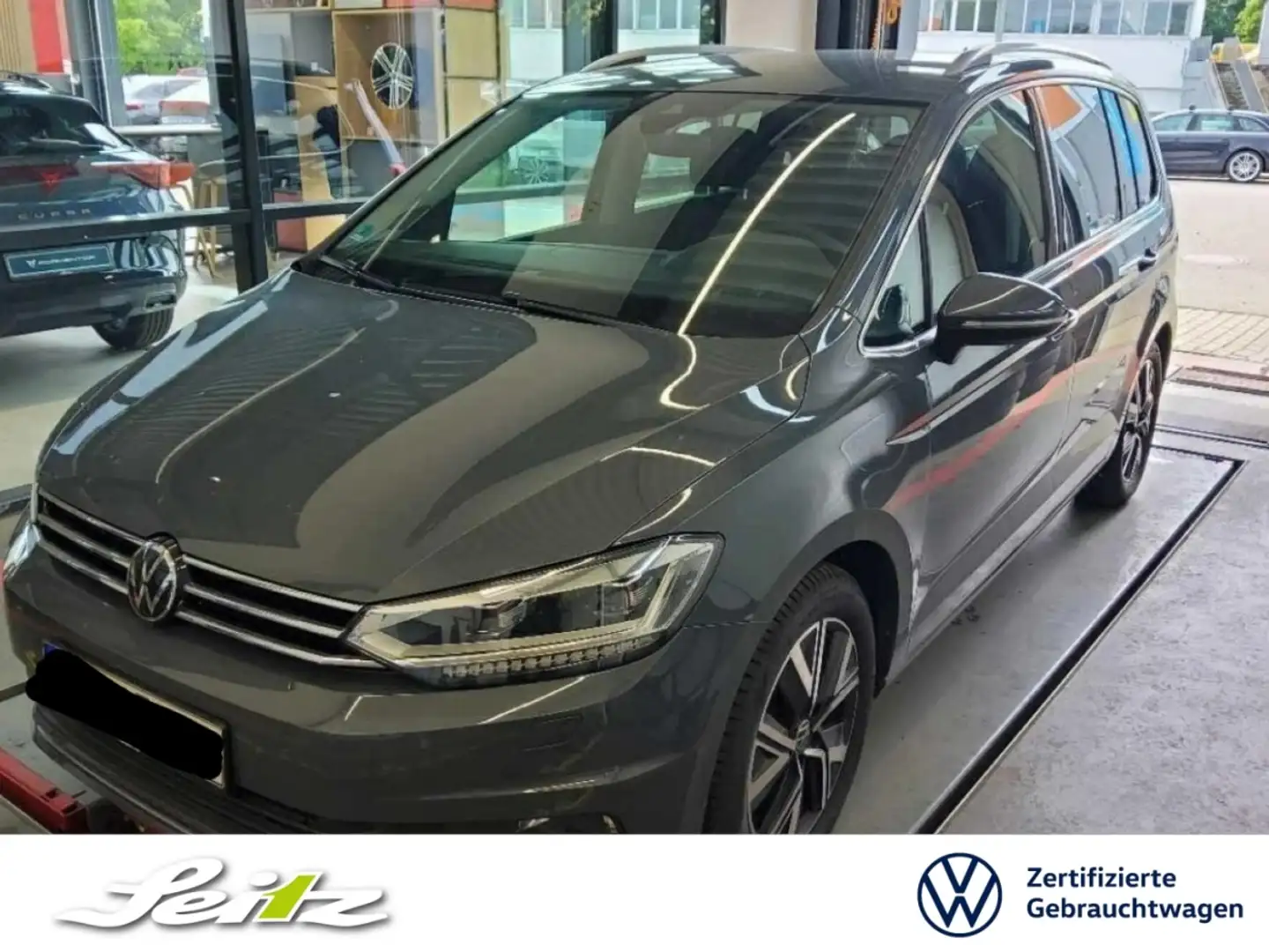 Volkswagen Touran 1.5 TSI Highline *AHK*DYNAUDIO*LED*KAMERA* Grau - 1
