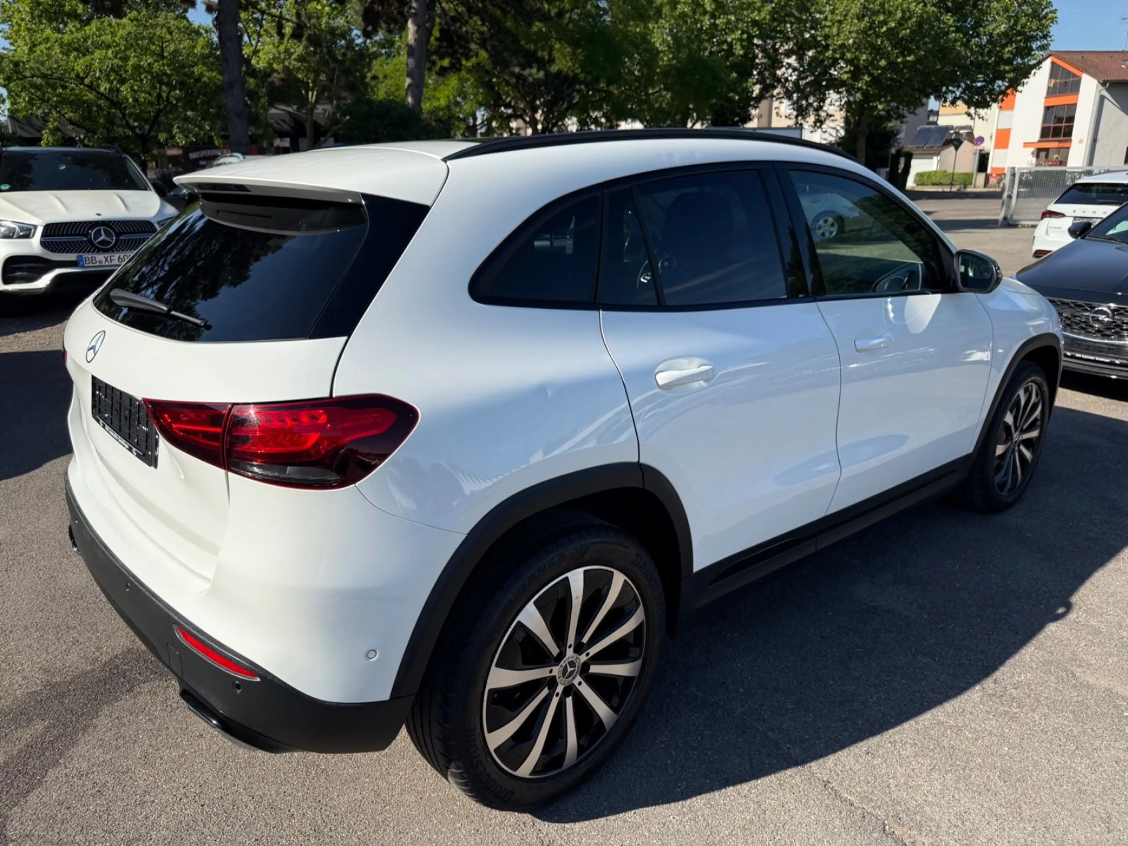 Mercedes-Benz GLA 250 *Panorama+Night-Paket+ Keyless Go+19-Zoll — photo 8