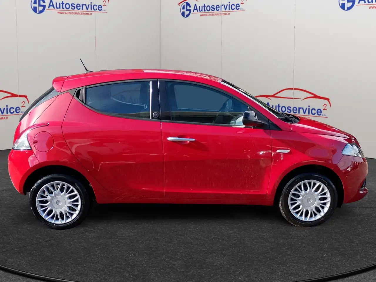 Lancia Ypsilon 2021 — фото 6