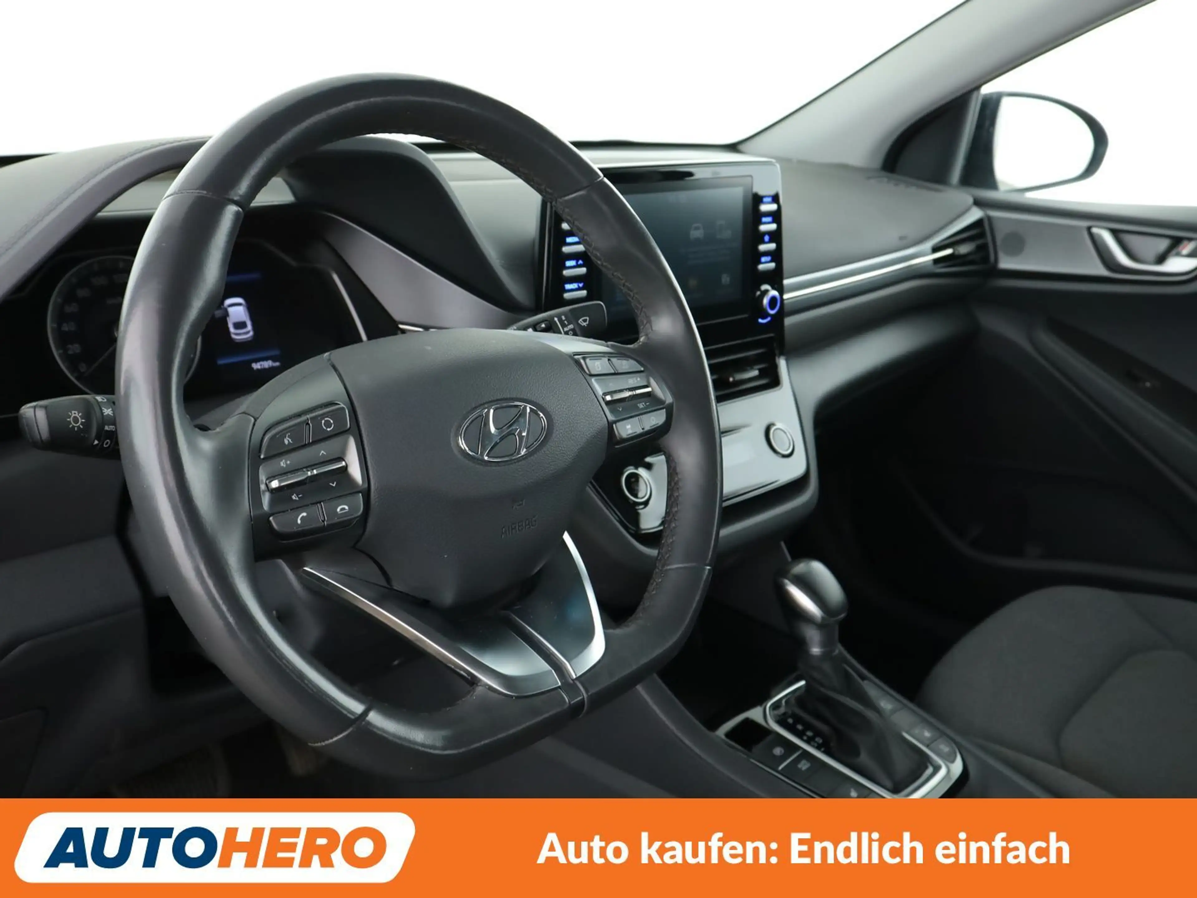 Hyundai IONIQ 1.6 Plug-in Hybrid Trend — photo 11