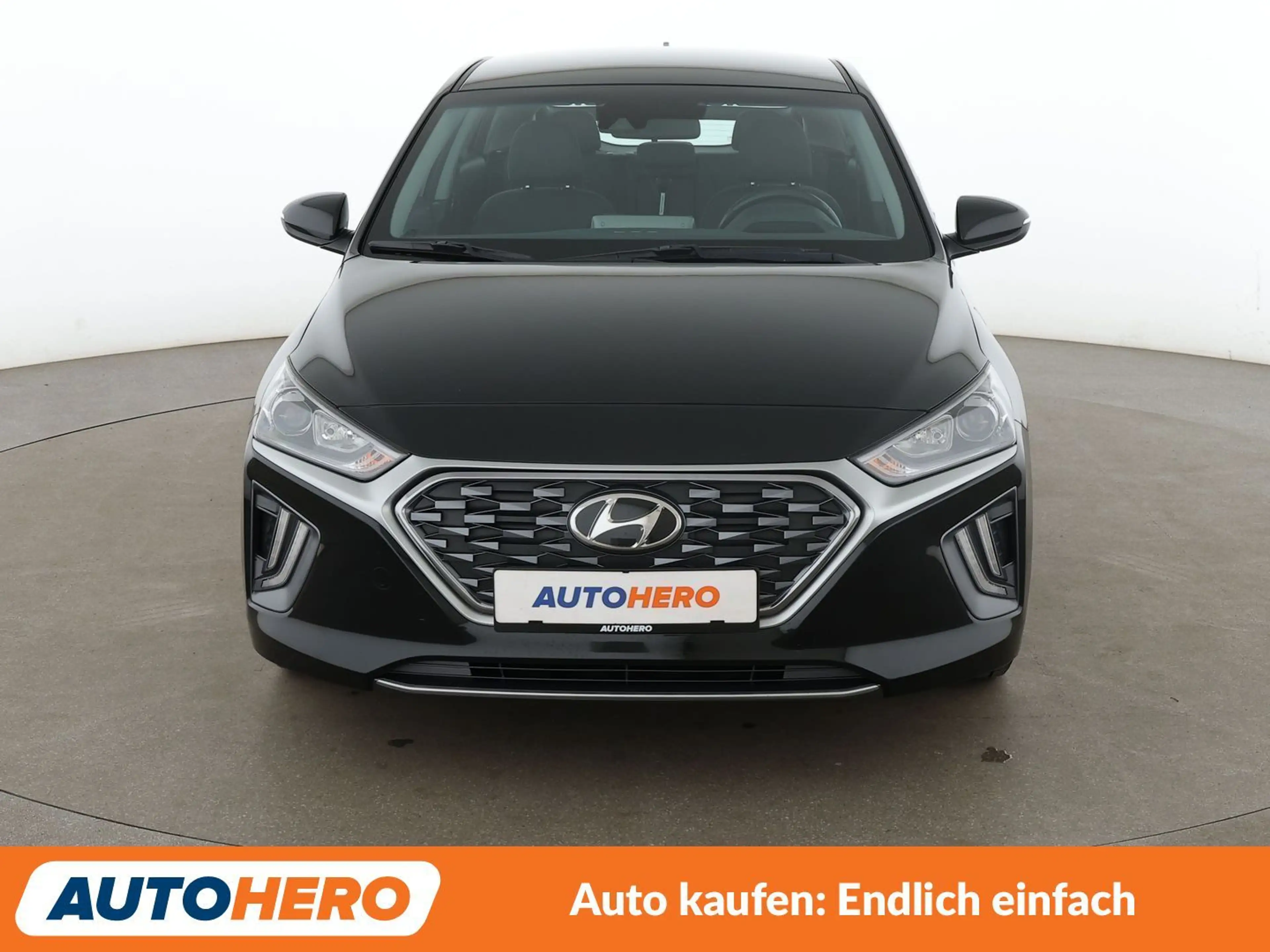 Hyundai IONIQ 1.6 Plug-in Hybrid Trend — photo 9