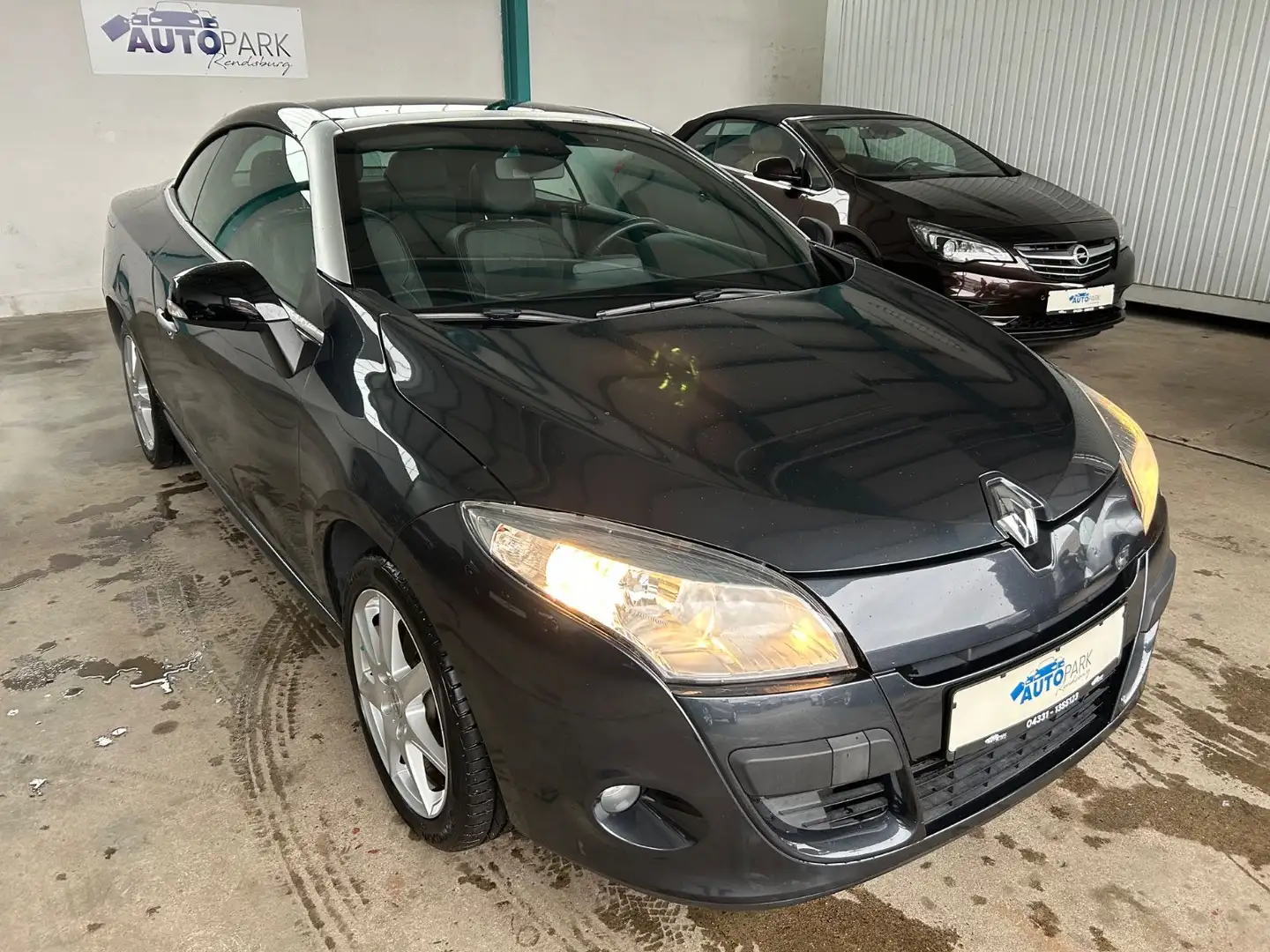 Renault Megane III Coupe / Cabrio Dynamique Grau - 2