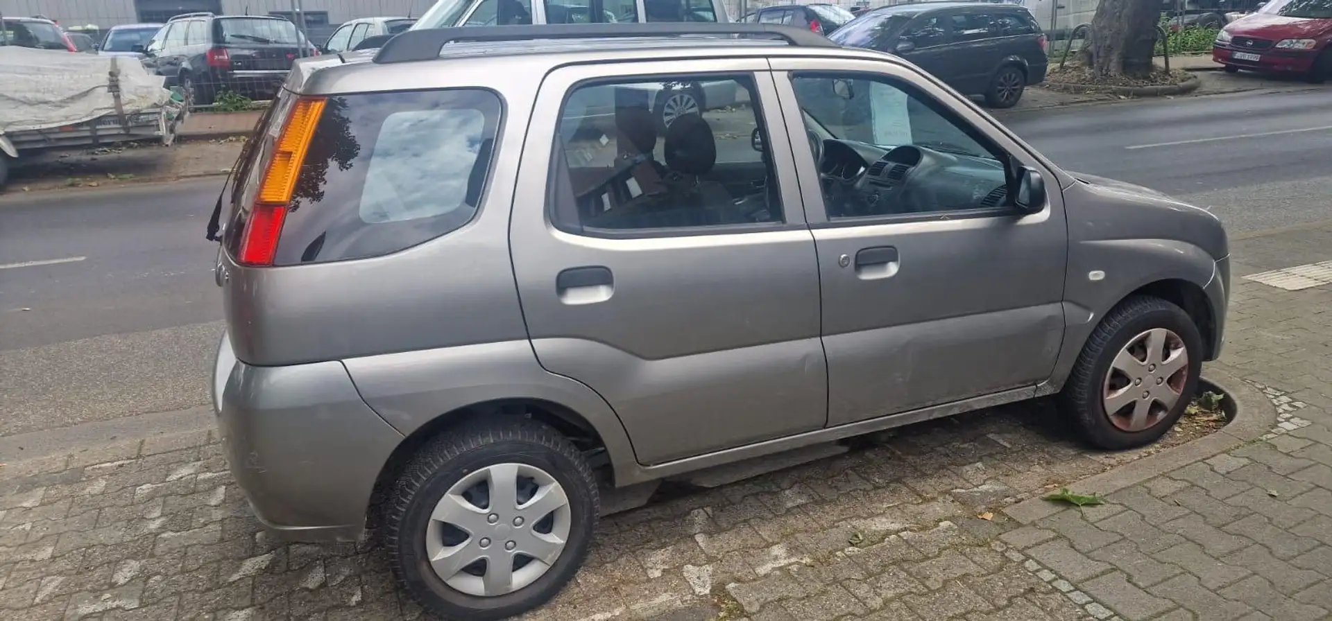 Suzuki Ignis 1.4 / TÜV bis 02/26 Gri - 2