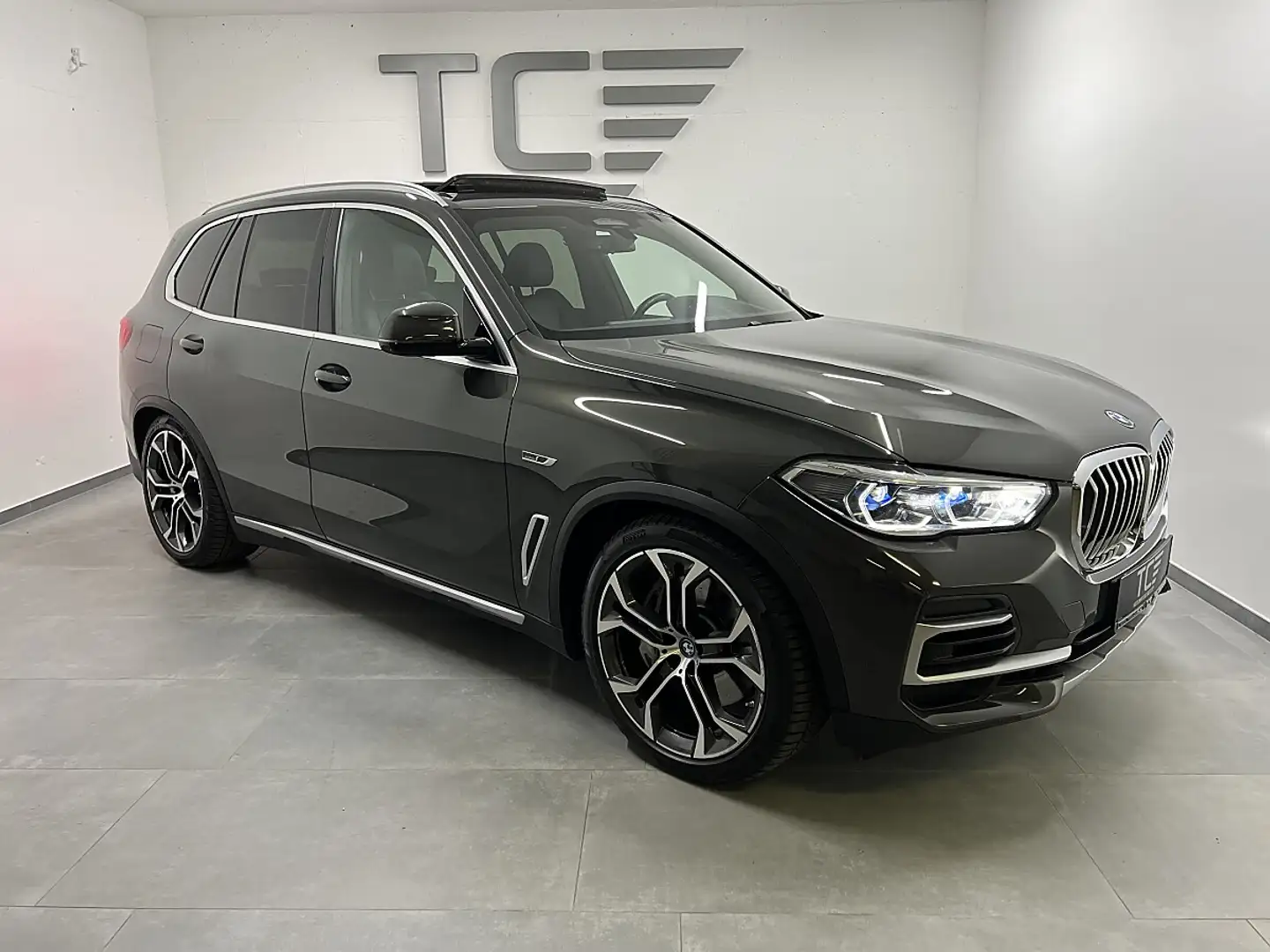 BMW X5 xDrive45e PHEV Aut.21", Pano, X Line, Aktivlenk... Grau - 1