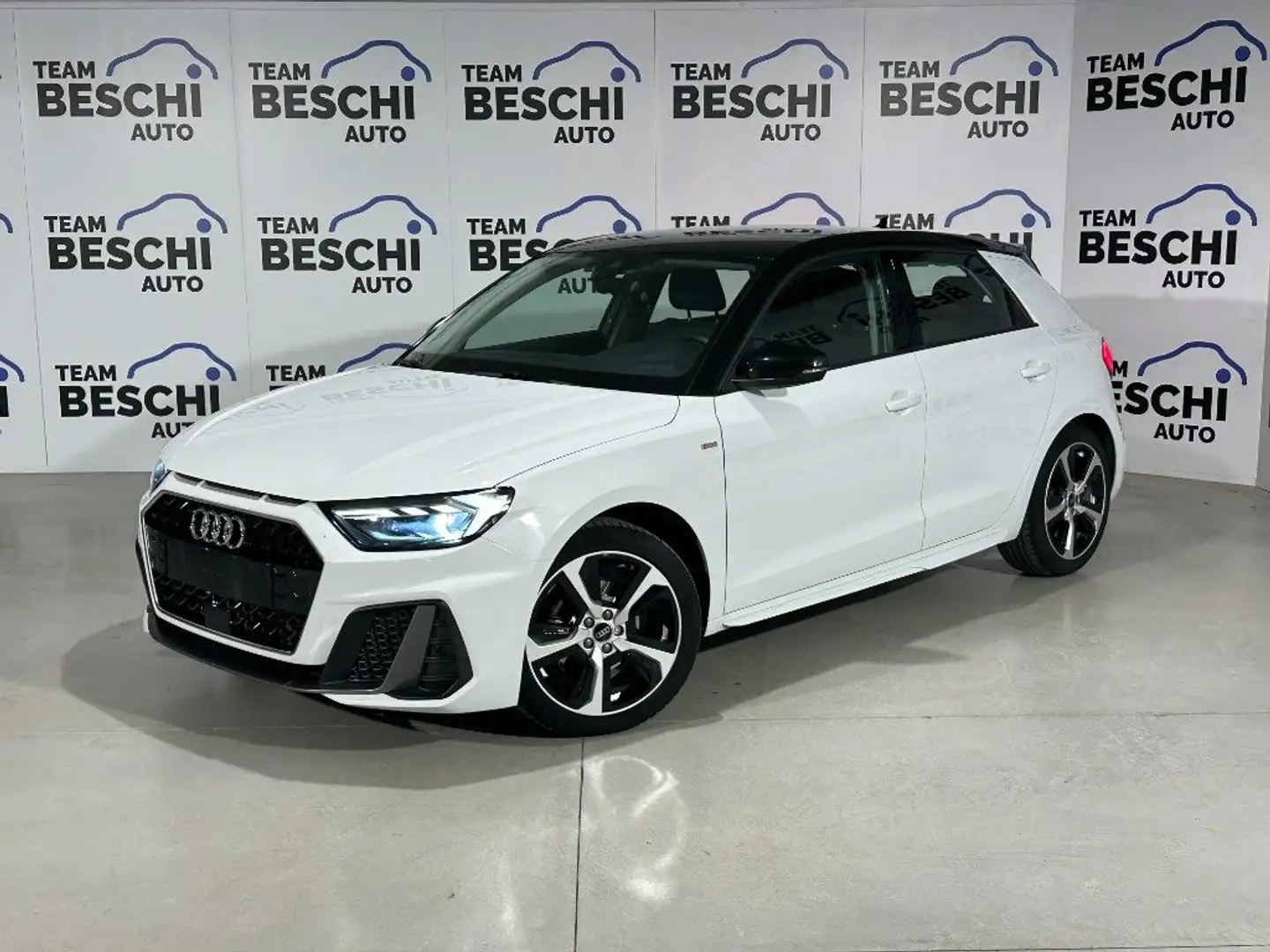Audi A1 Sportback 30 TFSI 116CV S line edition Blanc - 2