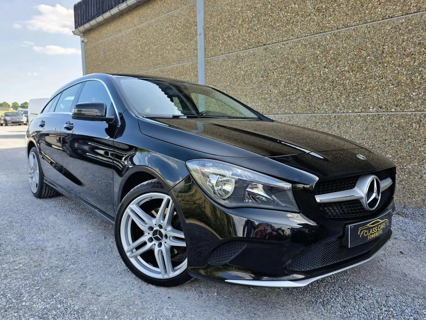Mercedes-Benz CLA 180 d NAVI CAMERA PDC TVA-BTW RECUP 12 MOIS GARANTIE Noir - 1