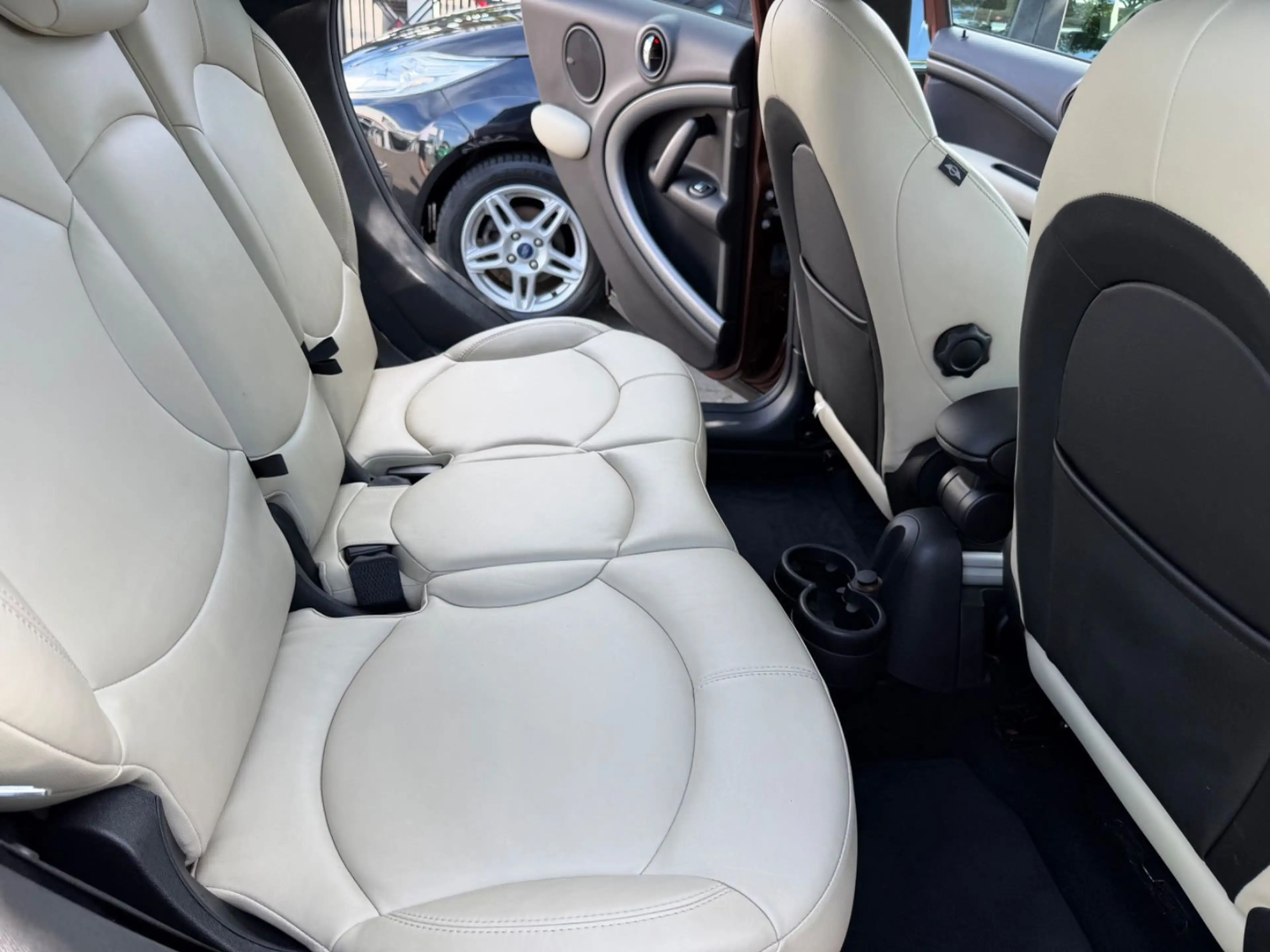 MINI Cooper SD Countryman — photo 13