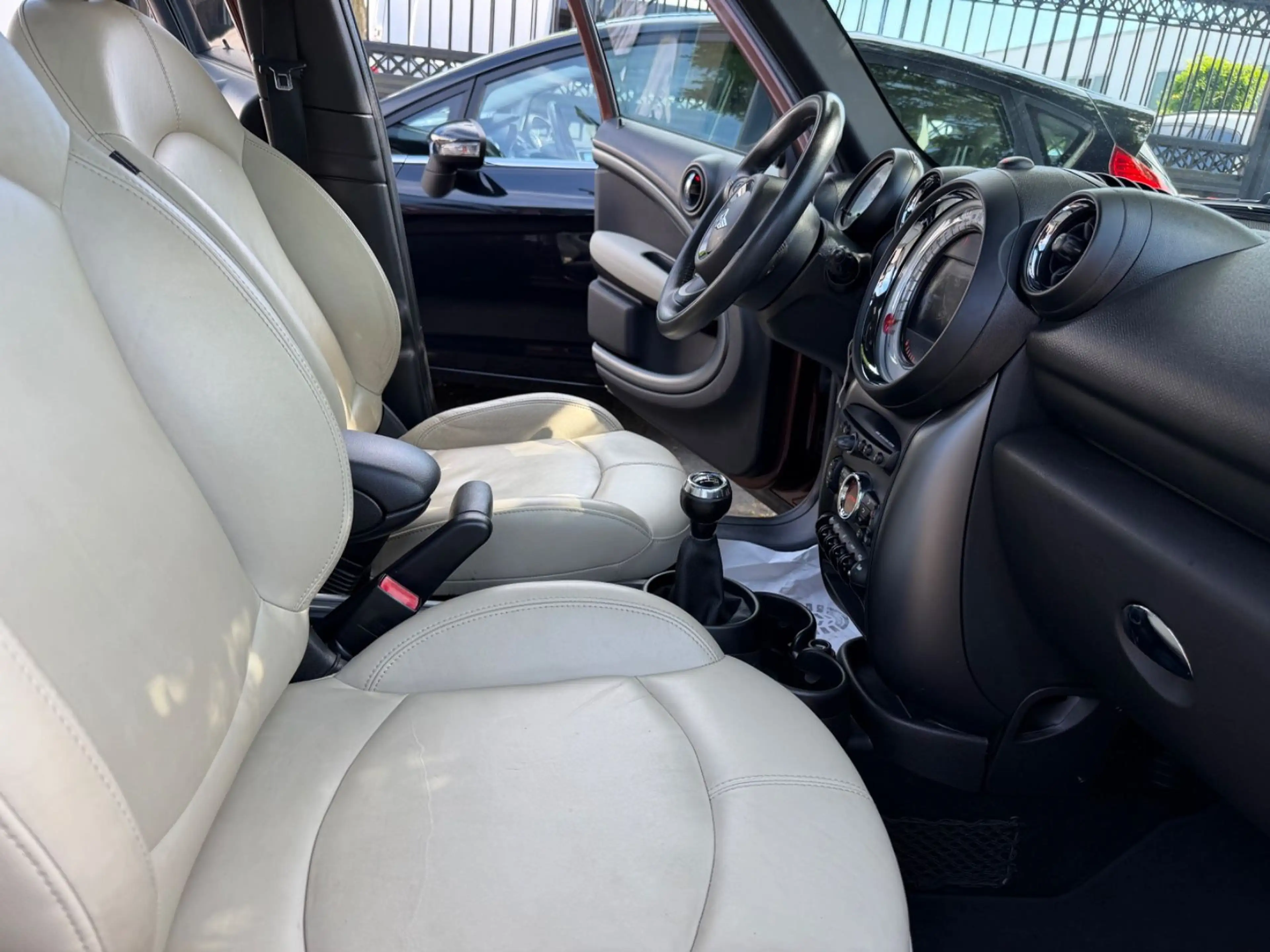 MINI Cooper SD Countryman — photo 11