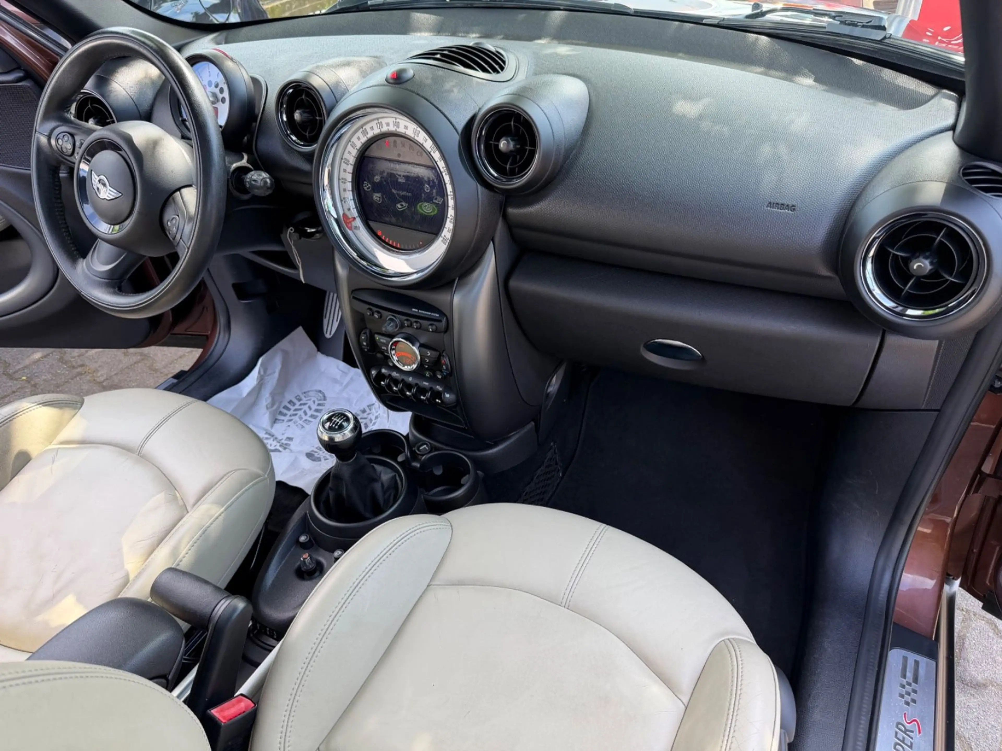 MINI Cooper SD Countryman — photo 10