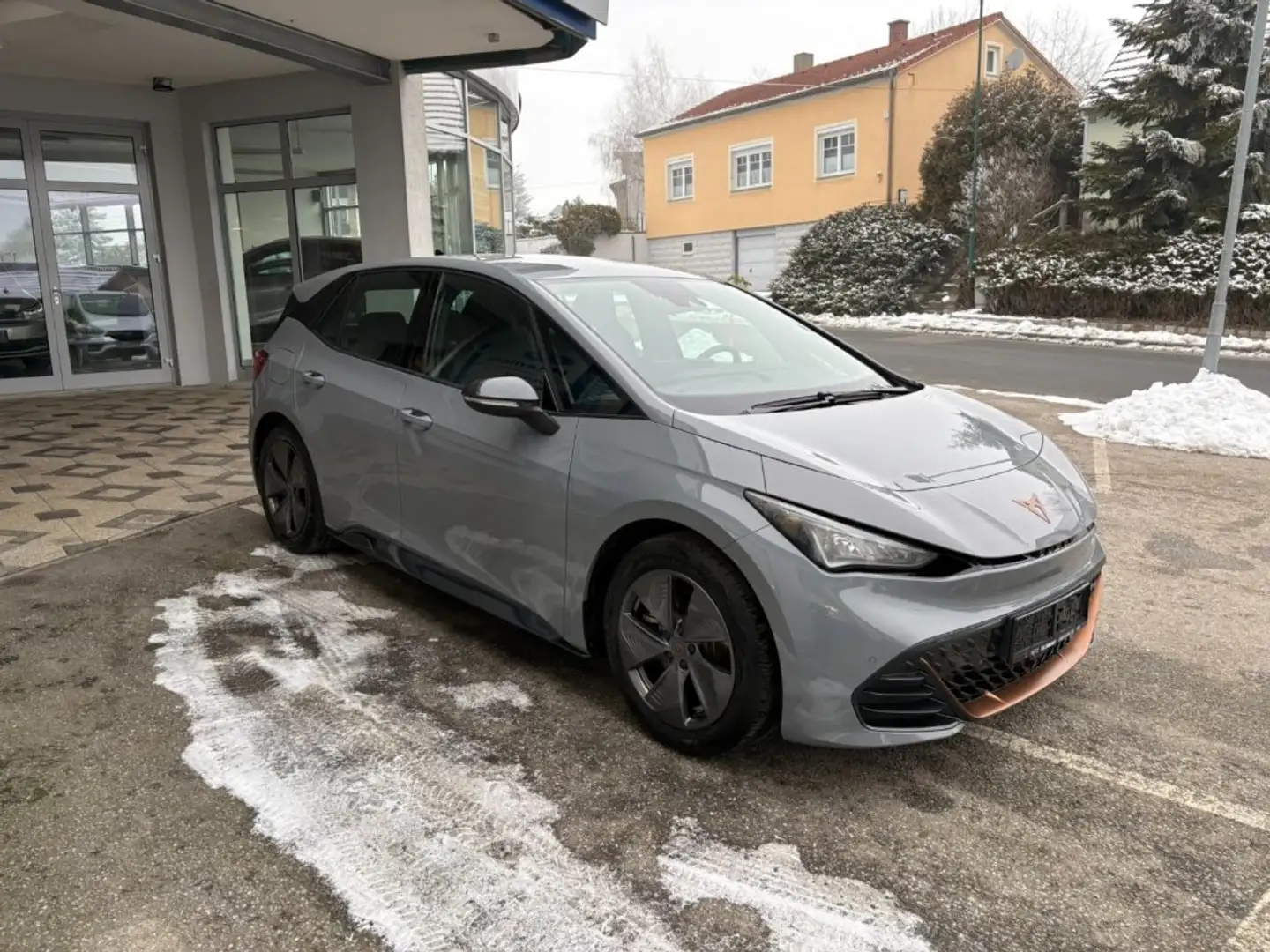 CUPRA Born 58 kWh Grau - 2