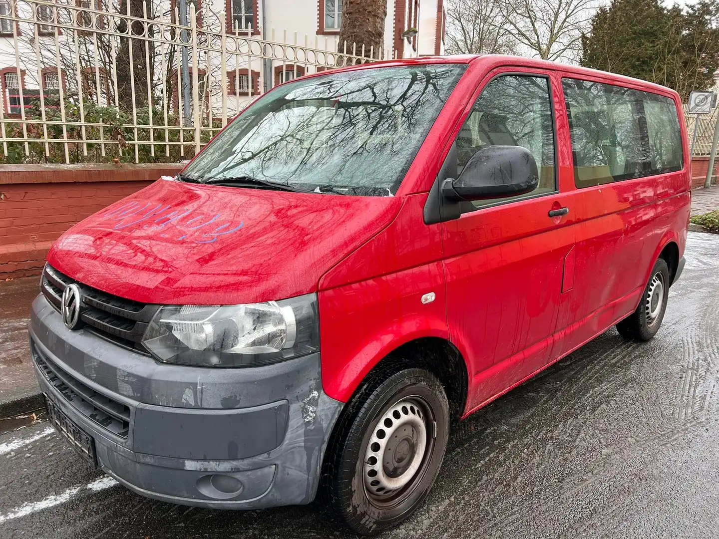 Volkswagen T5 Transporter Kombi Rot - 1