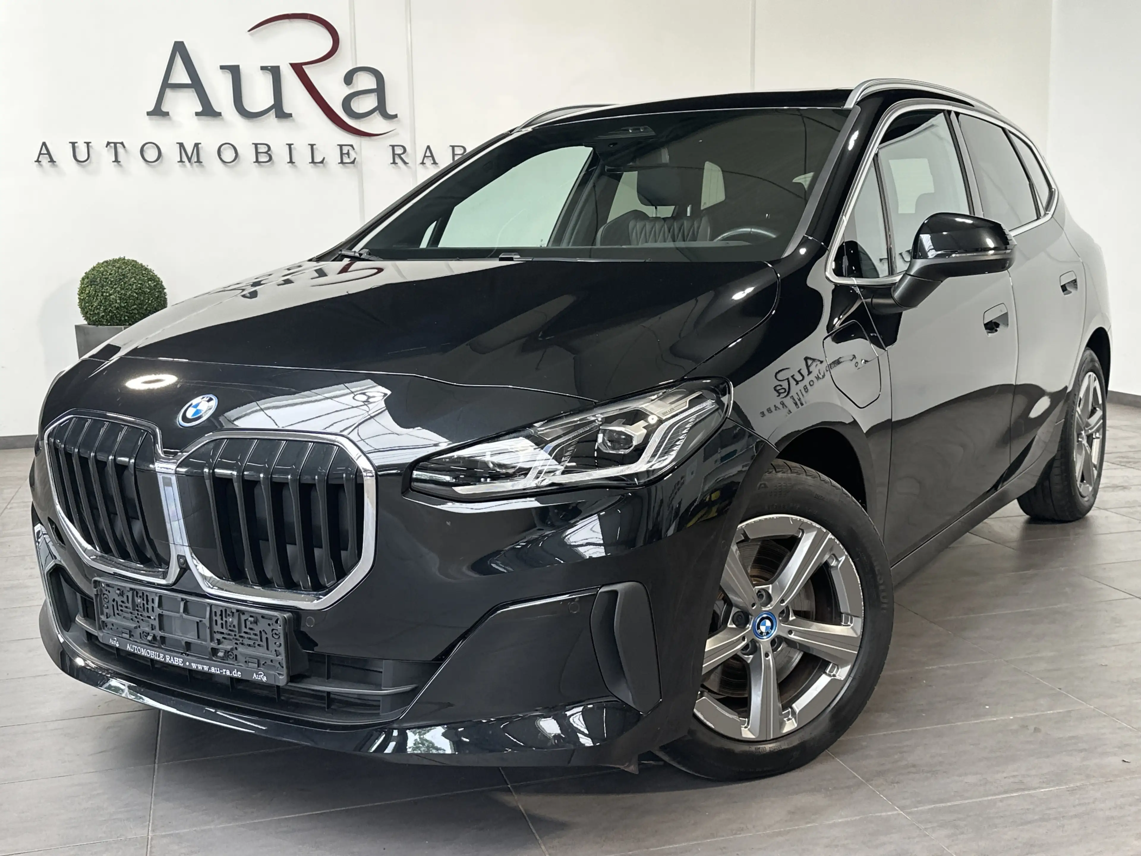 BMW 230 xDrive NAV+LED+AHK+360°+PANO