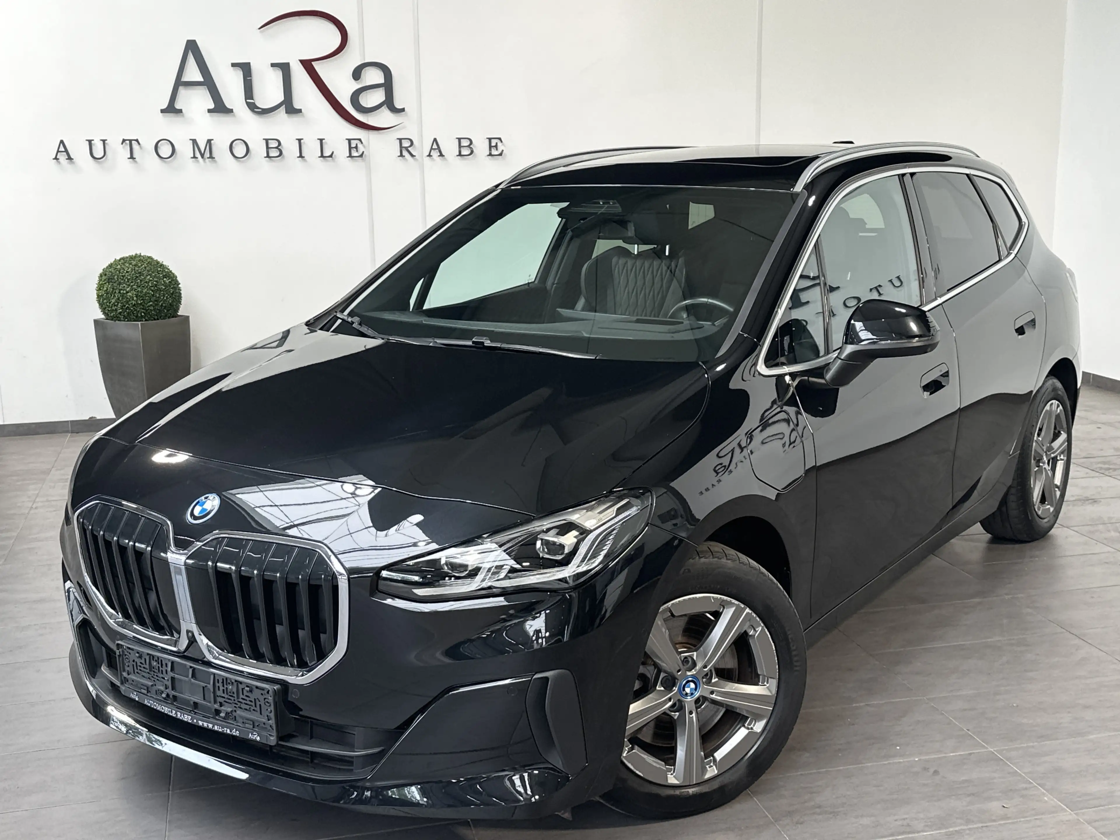 BMW 230 xDrive NAV+LED+AHK+360°+PANO — photo 2