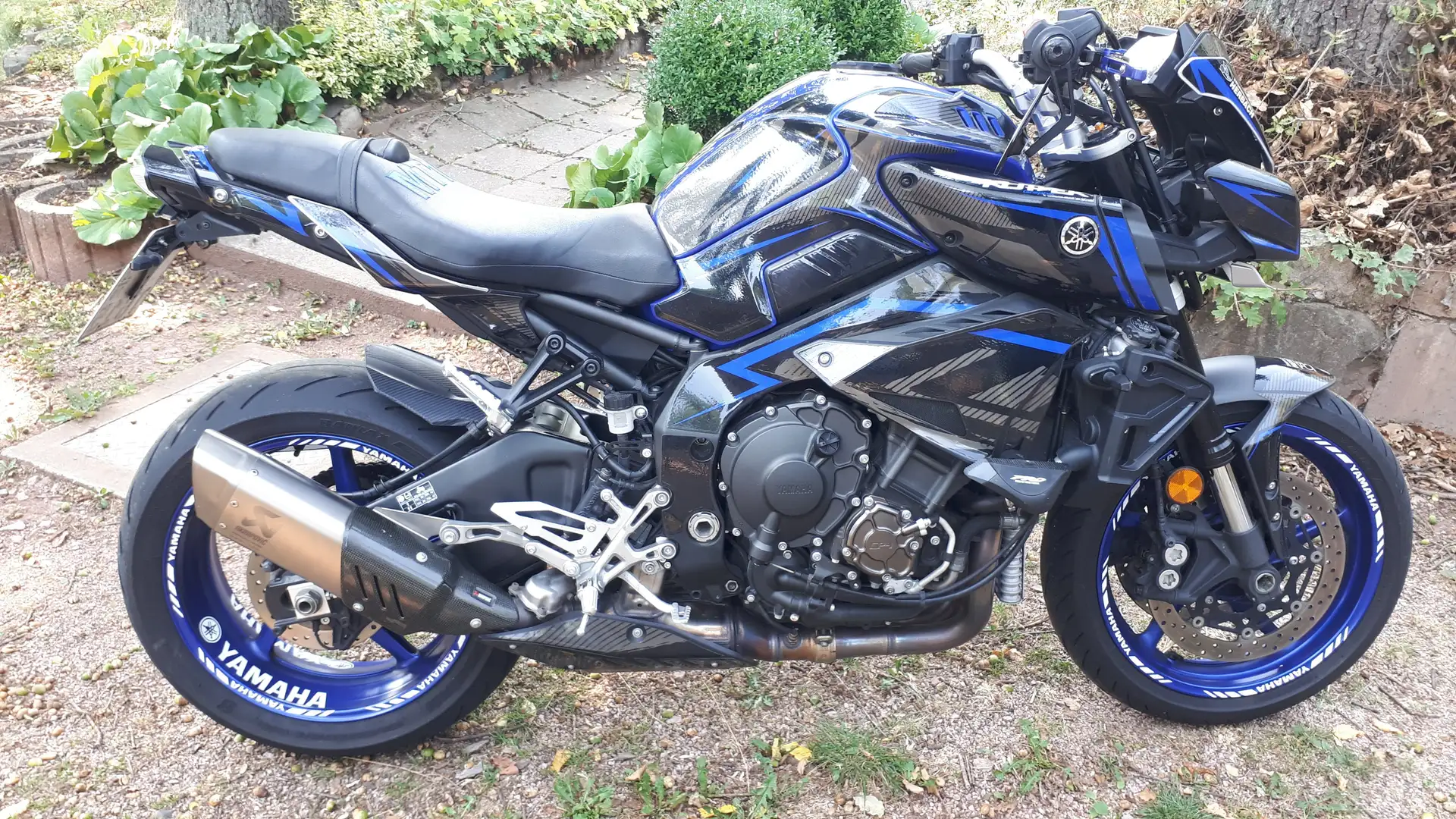 Yamaha MT-10 Modrá - 1