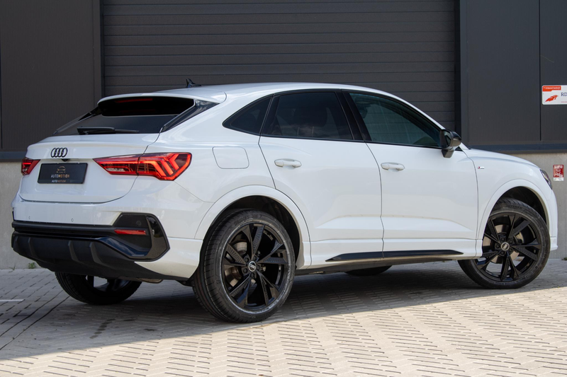 Audi Q3 Sportback 35 TFSI Sline 20 INCH CAMERA MATRIX KEYL — photo 2