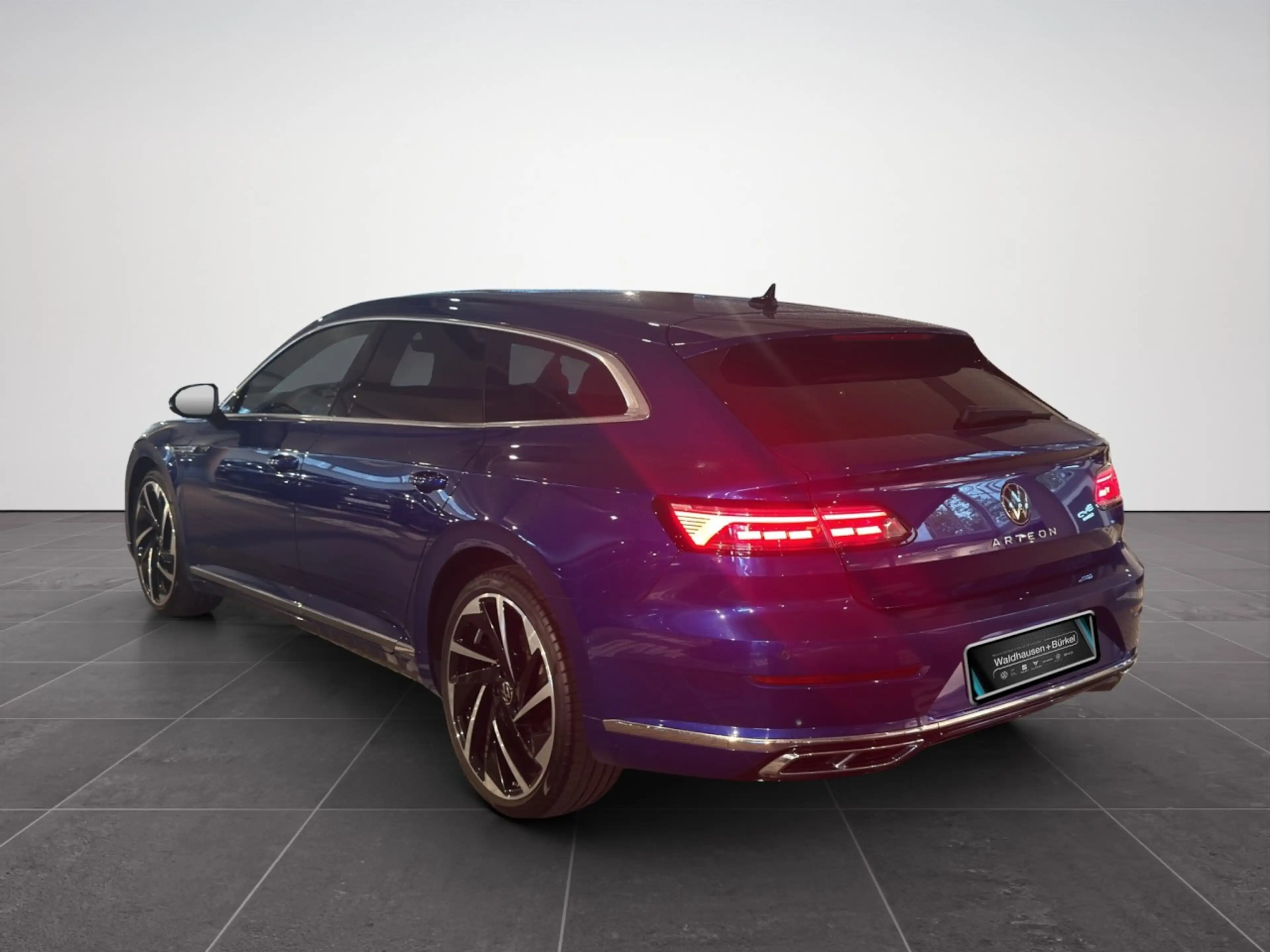 Volkswagen Arteon Shooting Brake 2.0 TDI DSG R-Line Klima Navi — photo 4