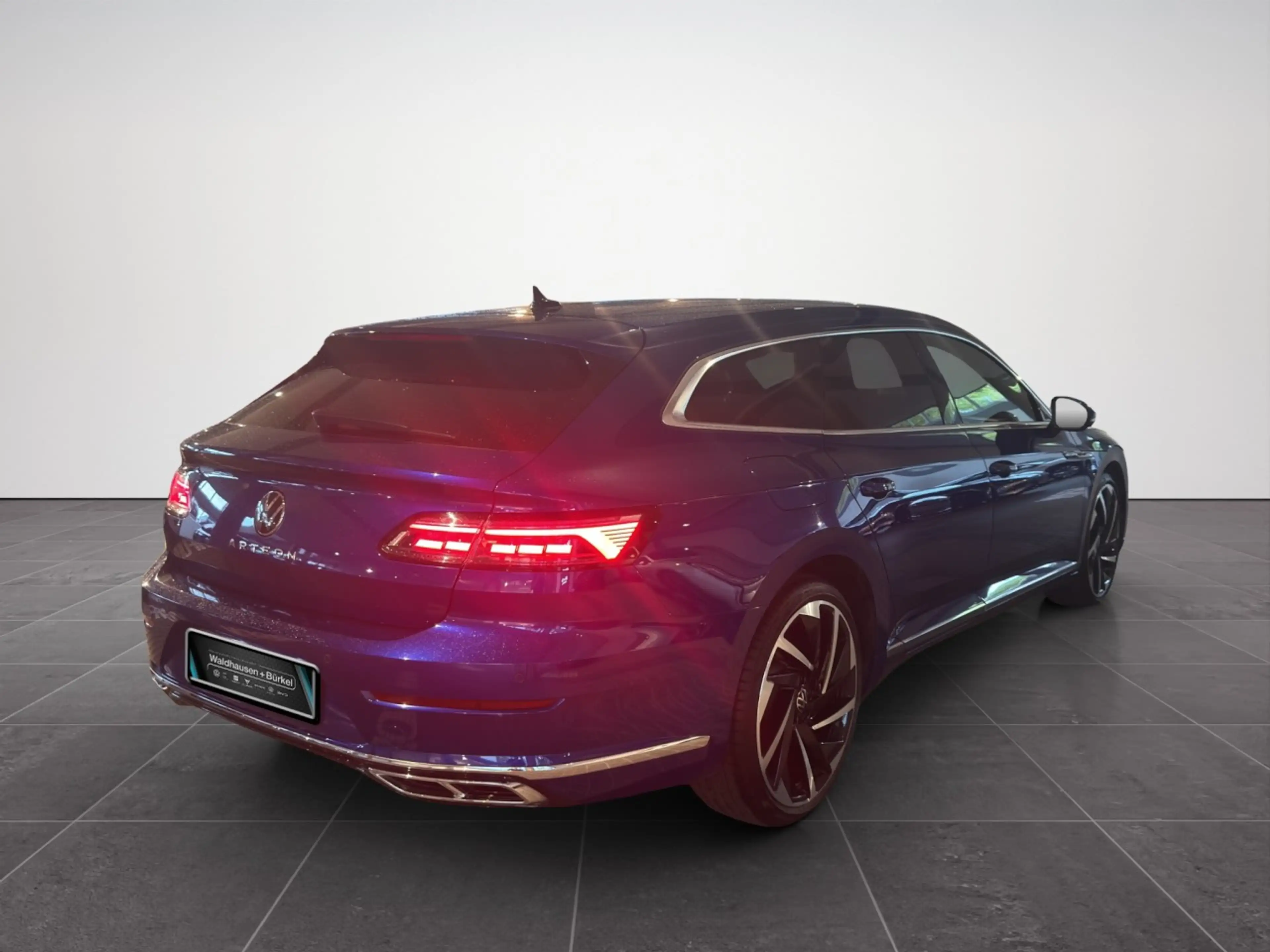 Volkswagen Arteon Shooting Brake 2.0 TDI DSG R-Line Klima Navi — photo 6